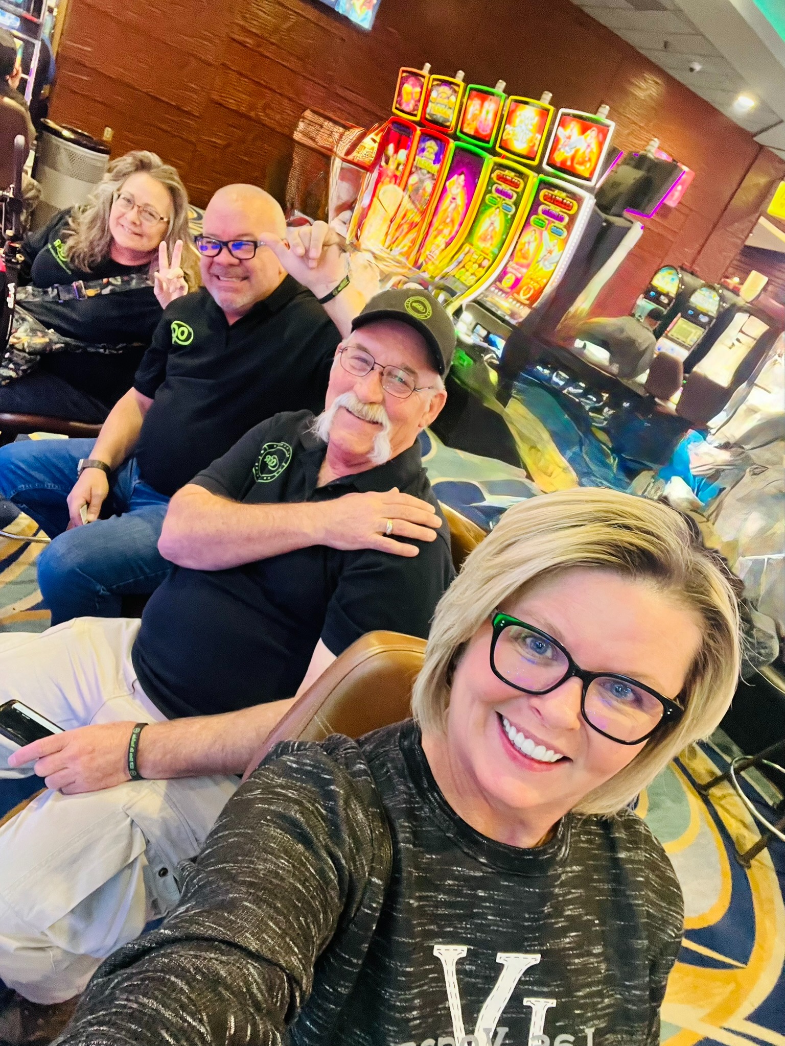 OCR Slots friends together on the casino floor